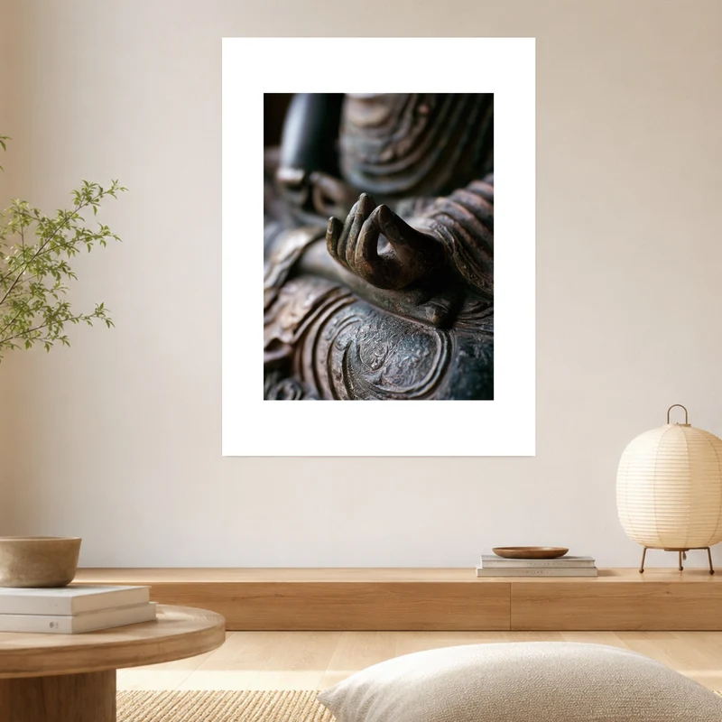 Mudra in Bronze Leinwand