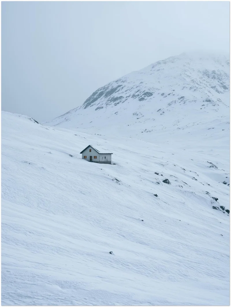 Einsame Hütte im Schnee Leinwand