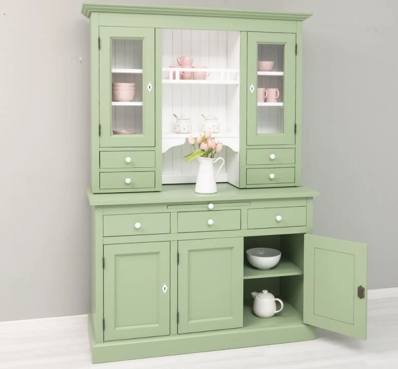 Küchen- und Buffetschrank aus massiver Eiche im Landhausstil in vielen Farben
