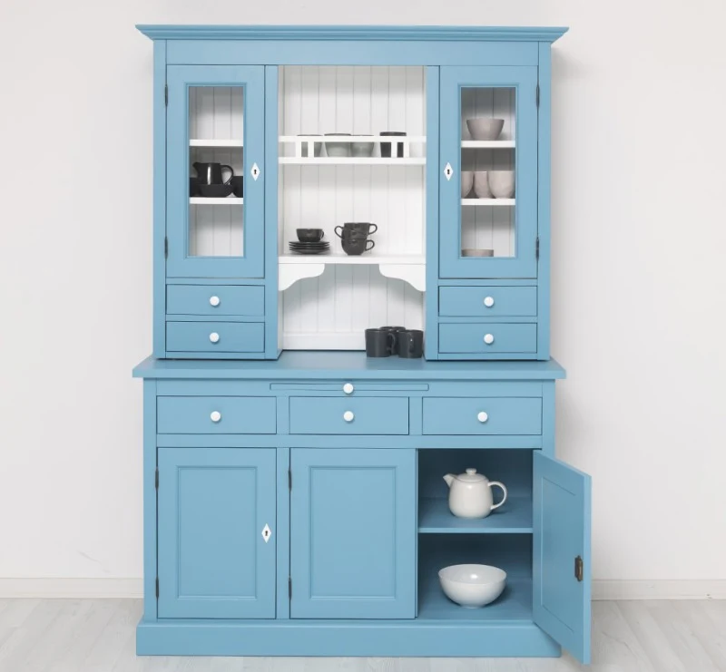 Küchen- und Buffetschrank aus massiver Eiche im Landhausstil in vielen Farben