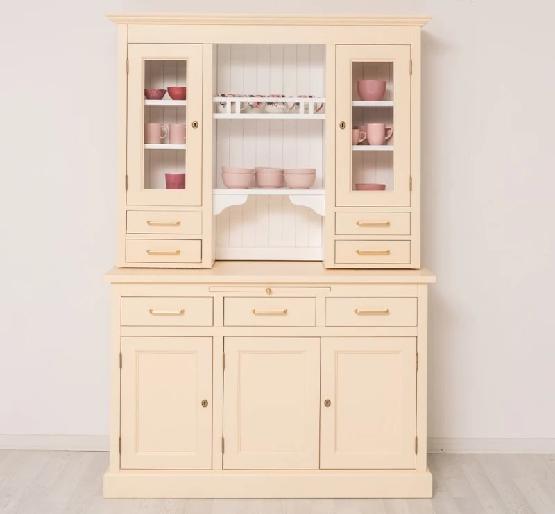 Küchen- und Buffetschrank aus massiver Eiche im Landhausstil in vielen Farben
