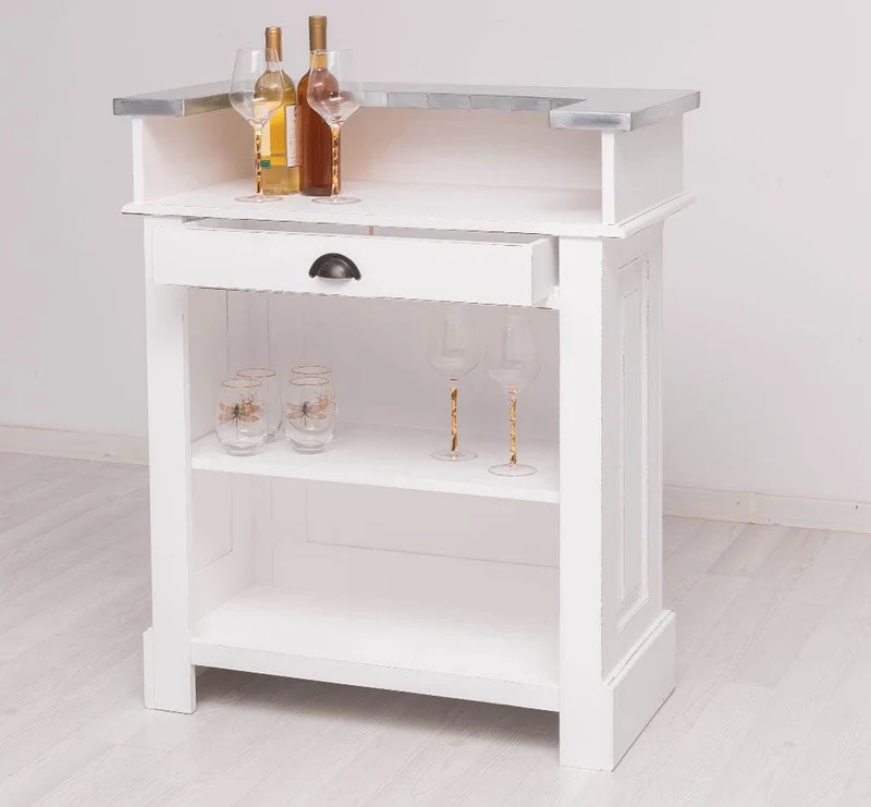 Kleine Landhausbar aus Massivholz - Empfangstheke