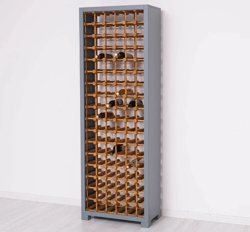 Großes Weinregal aus Massivholz mit Platz für 102 Flaschen