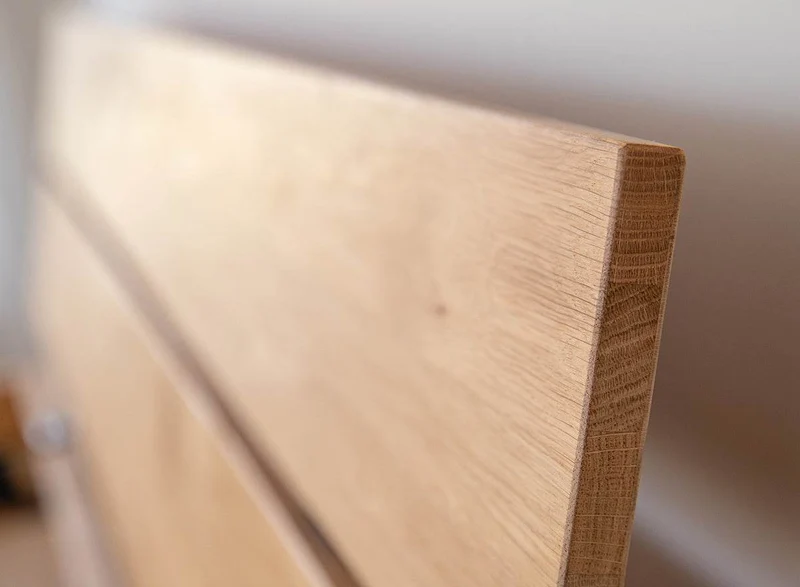 Modernes Bett aus massiver Eiche | Doppelbett Toretta