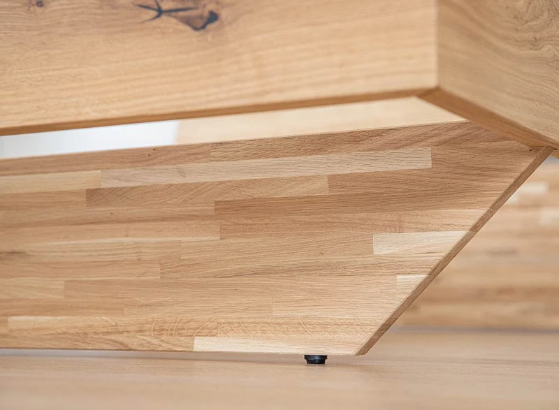 Modernes Bett aus massiver Eiche | Doppelbett Toretta