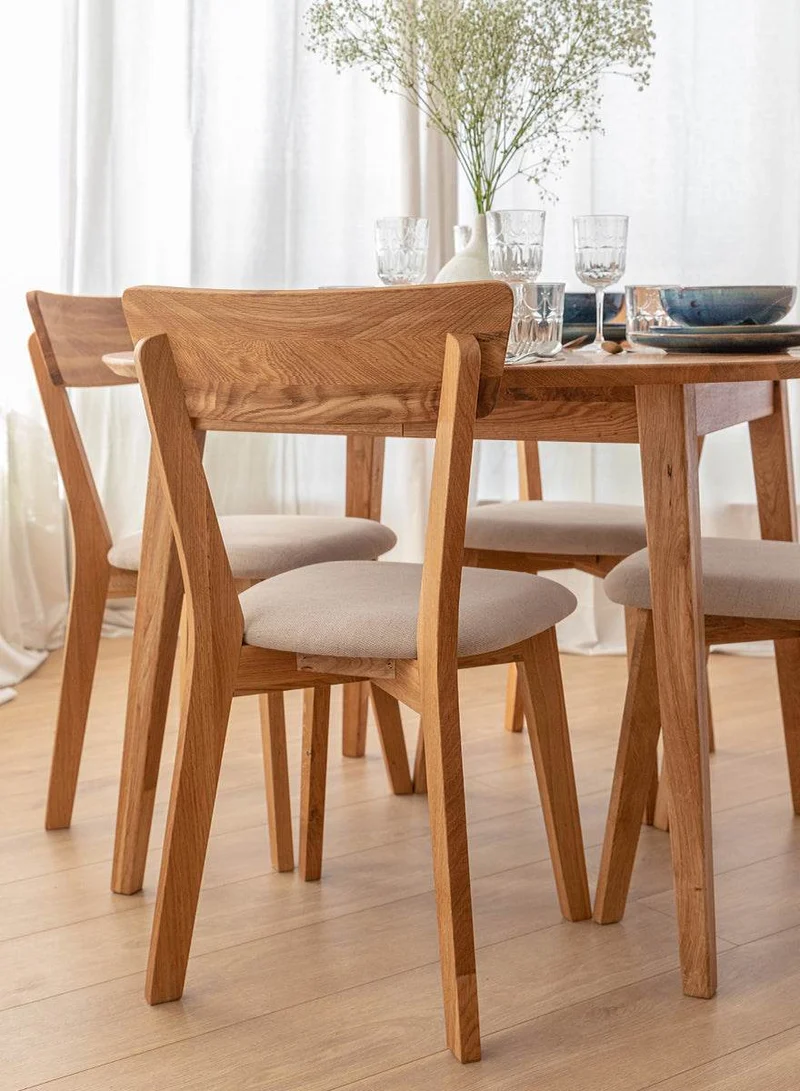 Esszimmerstuhl aus Massivholz | Minimalistischer Eichenstuhl Leon mit Rückenlehne und gepolstertem Sitz in Beige