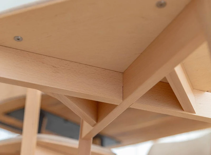 Esszimmerstuhl aus Massivholz | Minimalistischer Polsterstuhl Como