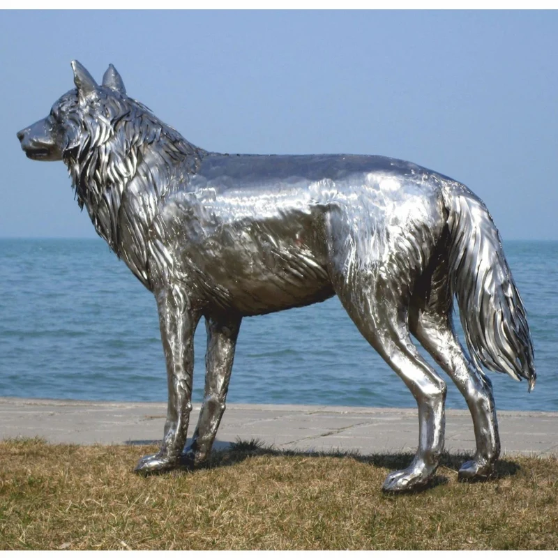 Casa Padrino Luxus Deko Skulptur Wolf Silber 142 cm - Lebensgroße Edelstahl Skulptur - Garten Deko Figur - Garten Metall Skulpturen