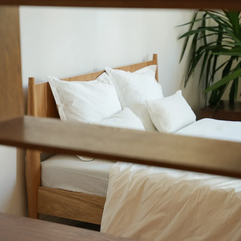 Bett AURA
