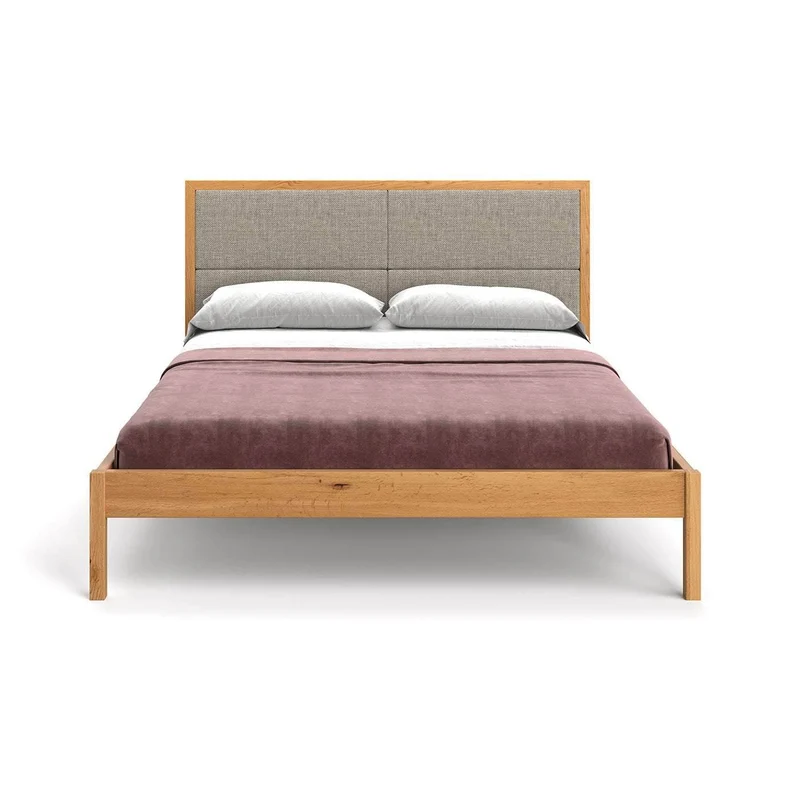 Schlafzimmer-Set | Schlankes Bett aus massiver Eiche mit Textil Kopfteil in verschiedenen Farben mit zwei Nachttischen | Moon