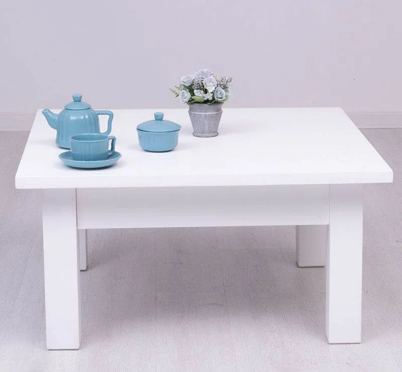 Quadratischer Couchtisch aus Massivholz