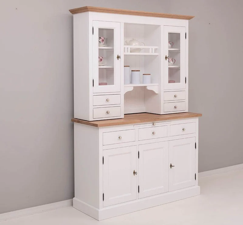 Küchen- und Buffetschrank aus Massivholz im Landhausstil - Eichenakzente