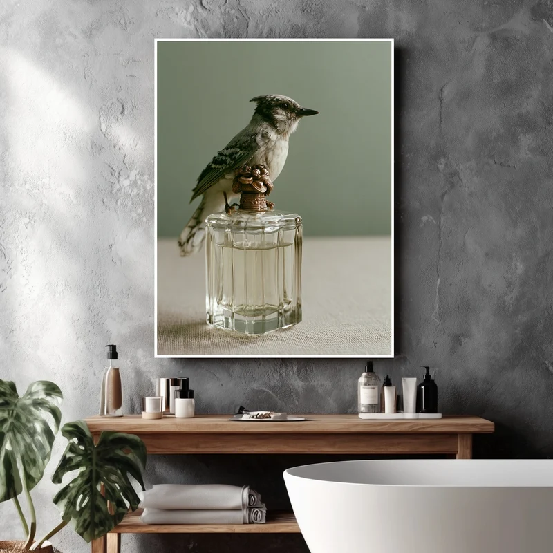 Vogel auf Parfumflasche Poster