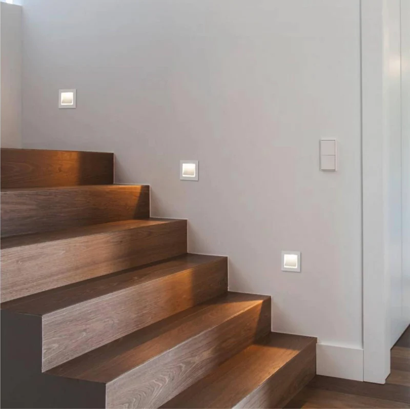 Treppenbeleuchtung - LED Wandeinbauleuchte in Weiß quadratisch - 230V 1,5W