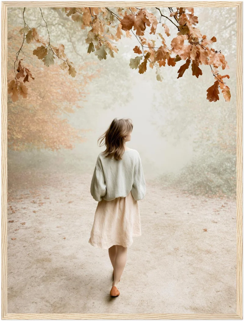 Frau im Herbstwald Poster