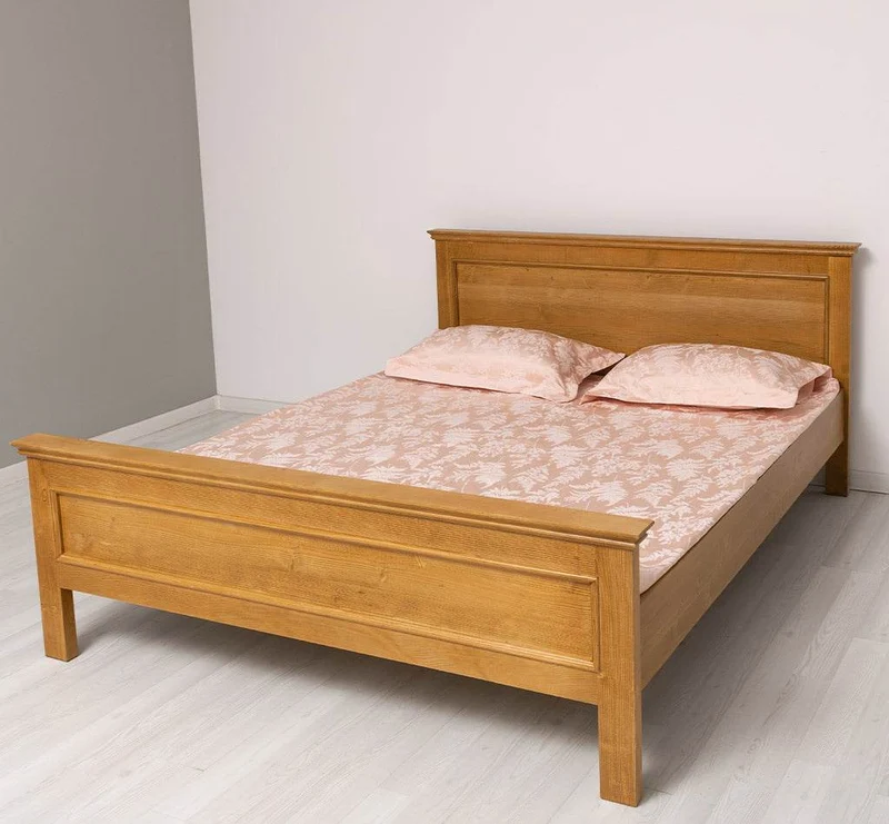 Bett aus Massivholz im Landhausstil ohne Schubladen