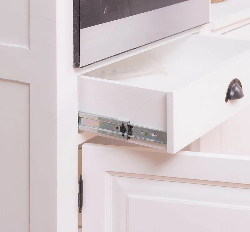 Küchenzeile aus Massivholz Weiß mit Backofenumbauschrank | Hochschrank für Backofen | Spülbecken | Ausziehschrank | Spülmaschinenschrank | Massivholzküche