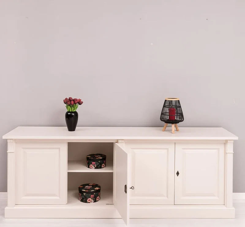 Großes Sideboard aus Massivholz mit 4 Türen