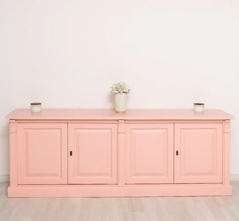 Großes Sideboard aus Massivholz mit 4 Türen