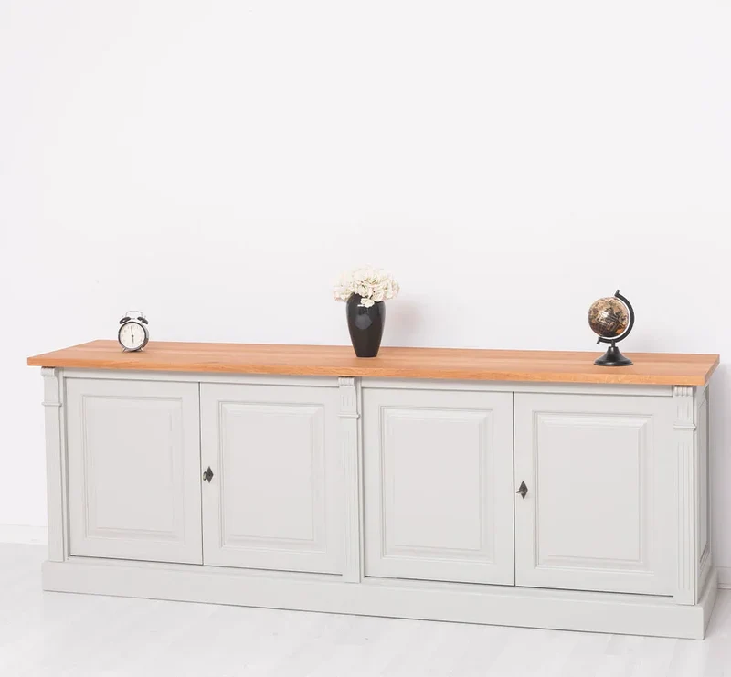 Großes Sideboard aus Massivholz mit 4 Türen