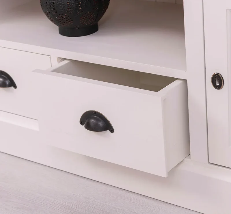 Großes TV-Board aus Massivholz | Zweitüriges Lowboard mit Schubladen
