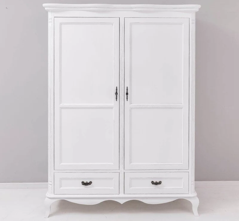 Großer geschwungener Kleiderschrank aus Massivholz im Barockstil