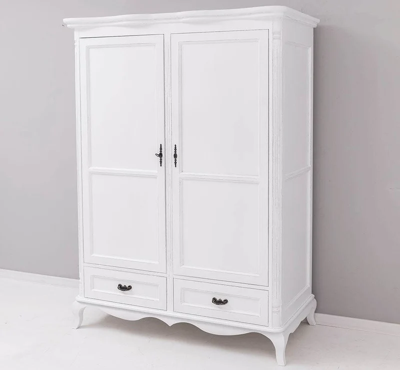 Großer geschwungener Kleiderschrank aus Massivholz im Barockstil