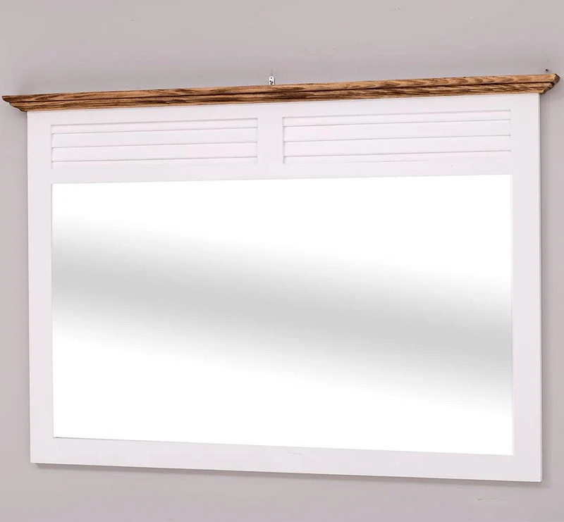 Wandspiegel aus Massivholz - klassisch mit Lamellen und Kranz