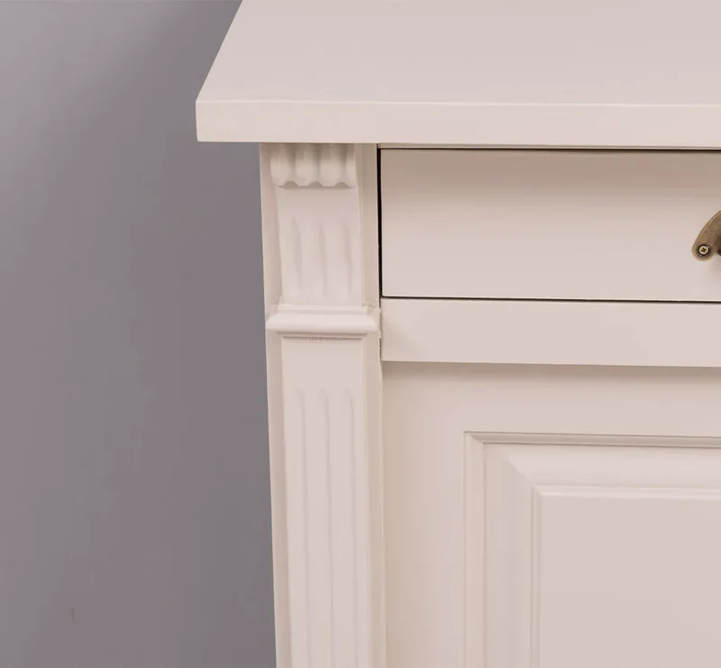 Kommode aus Massivholz | 2-türiger Schrank mit Ornamenten