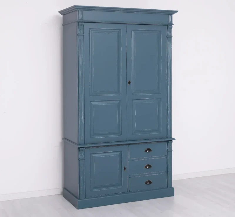Schmaler Kleiderschrank aus Massivholz mit drei Schubladen