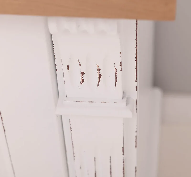 Zweitüriges TV-Board aus Massivholz - Lowboard mit offener Mitte