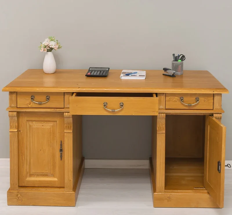 Massiver Bürotisch | Schreibtisch mit Türen und Schubladen