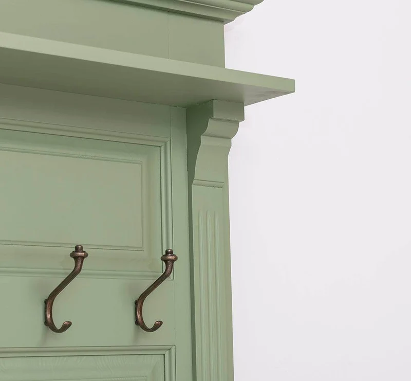 Große Garderobe aus Massivholz mit Kleiderhaken, Spiegel, Hutablage und Bank- uni
