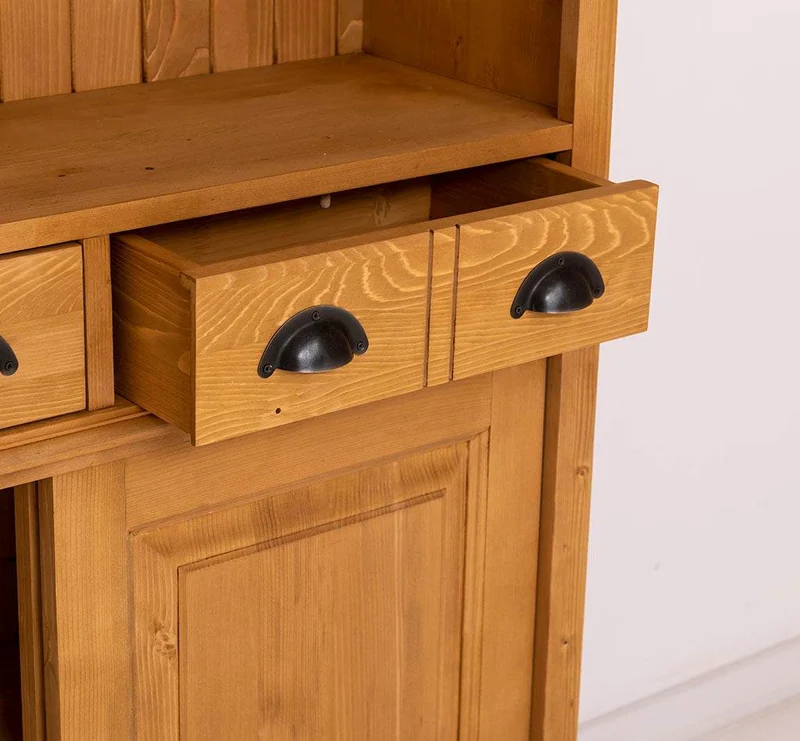 Rustikales Regal aus Massivholz mit Glashalterung | Geschirrschrank