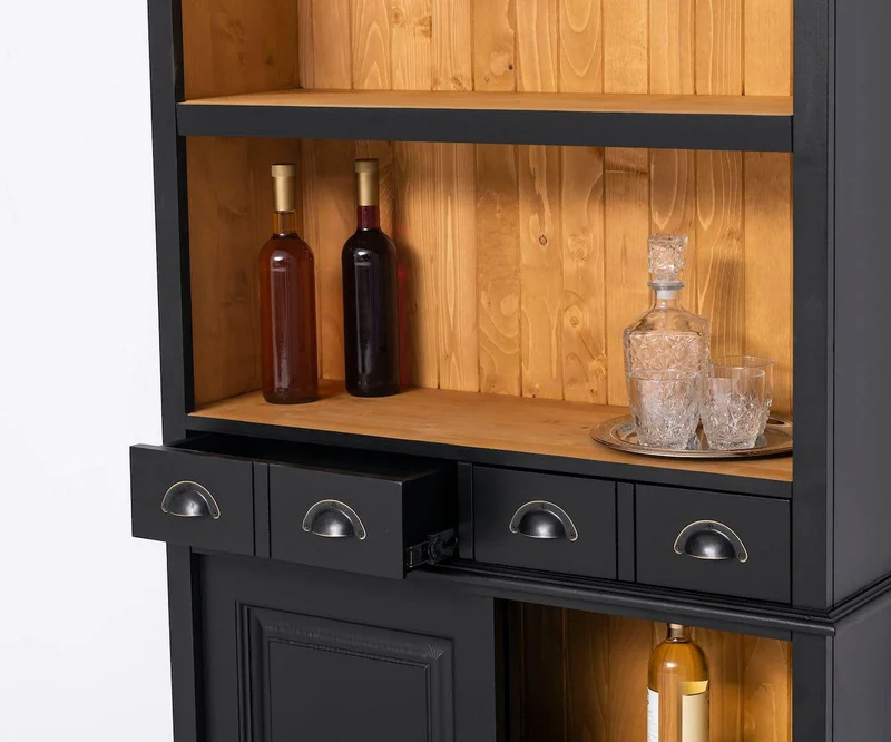 Rustikales Regal aus Massivholz mit Glashalterung | Geschirrschrank