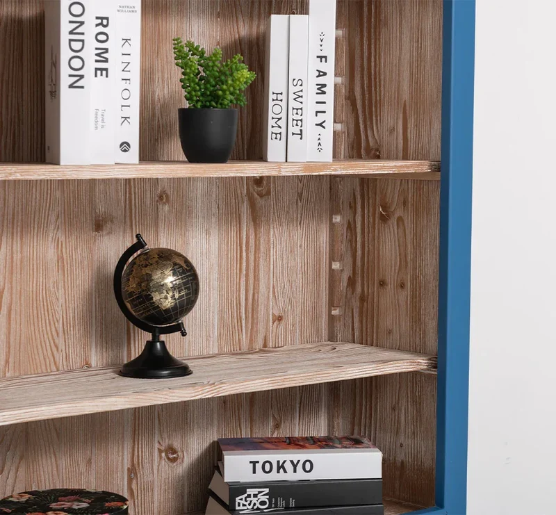 Landhaus Bücherregal aus Massivholz mit Schranktüren in verschiedenen Farben