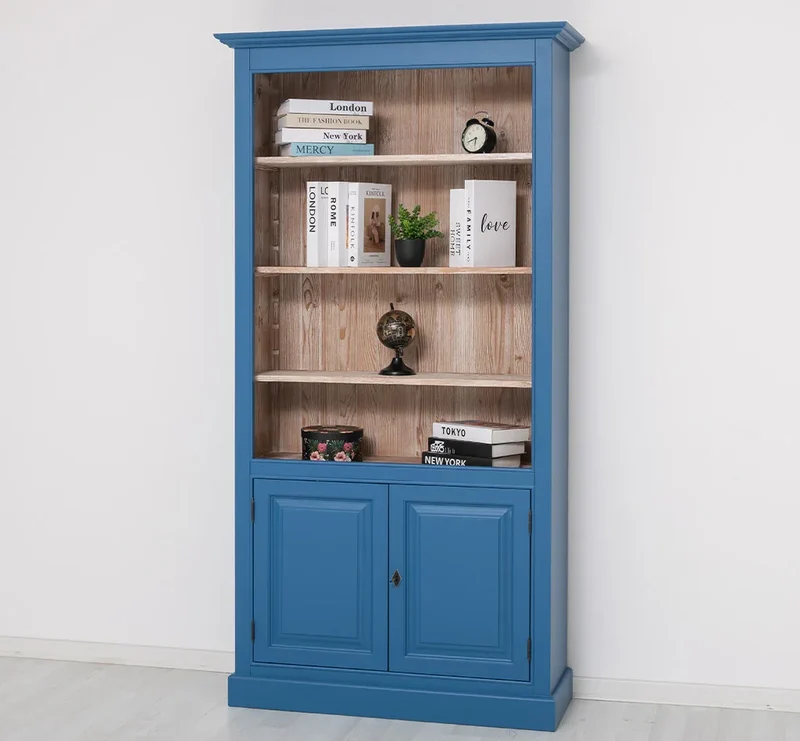 Landhaus Bücherregal aus Massivholz mit Schranktüren in verschiedenen Farben