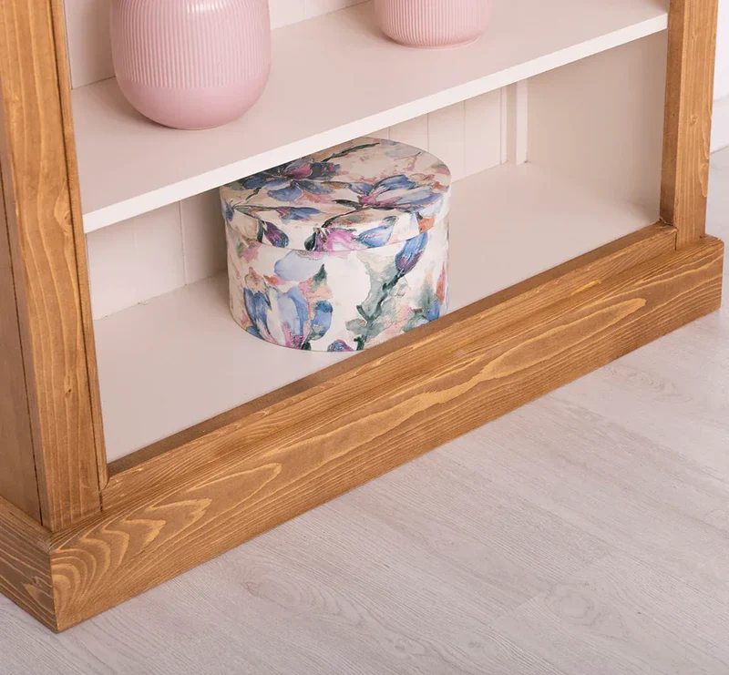 Kleines Bücherregal aus Massivholz im Landhausstil - Gewachst