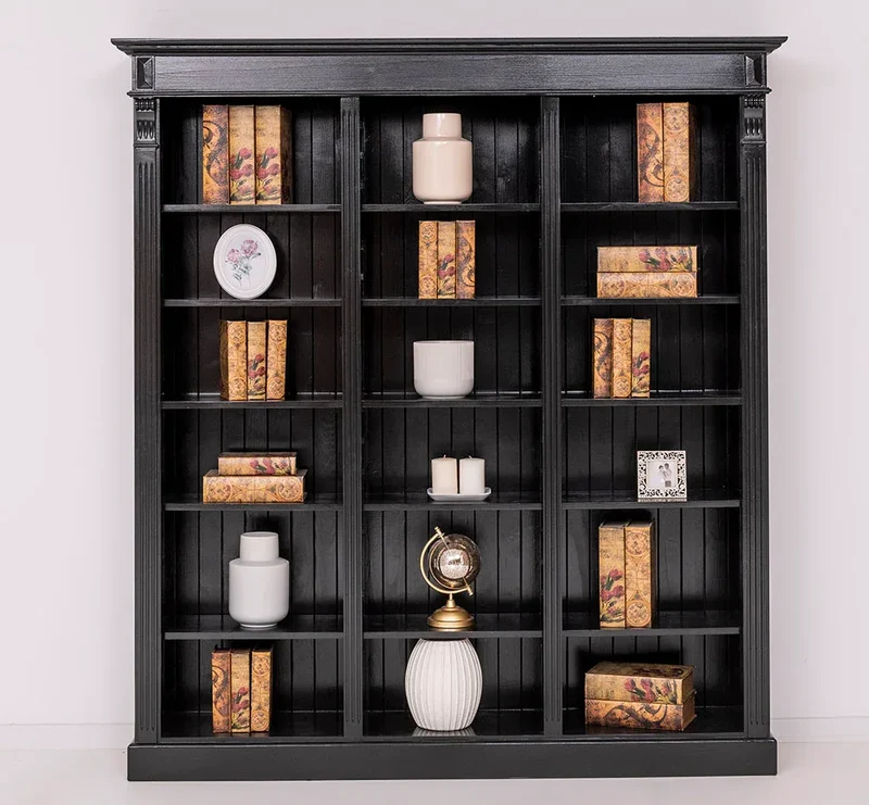 Großes Bücherregal aus Massivholz mit verzierter Kranzleiste | Regalwand in verschiedenen Farben