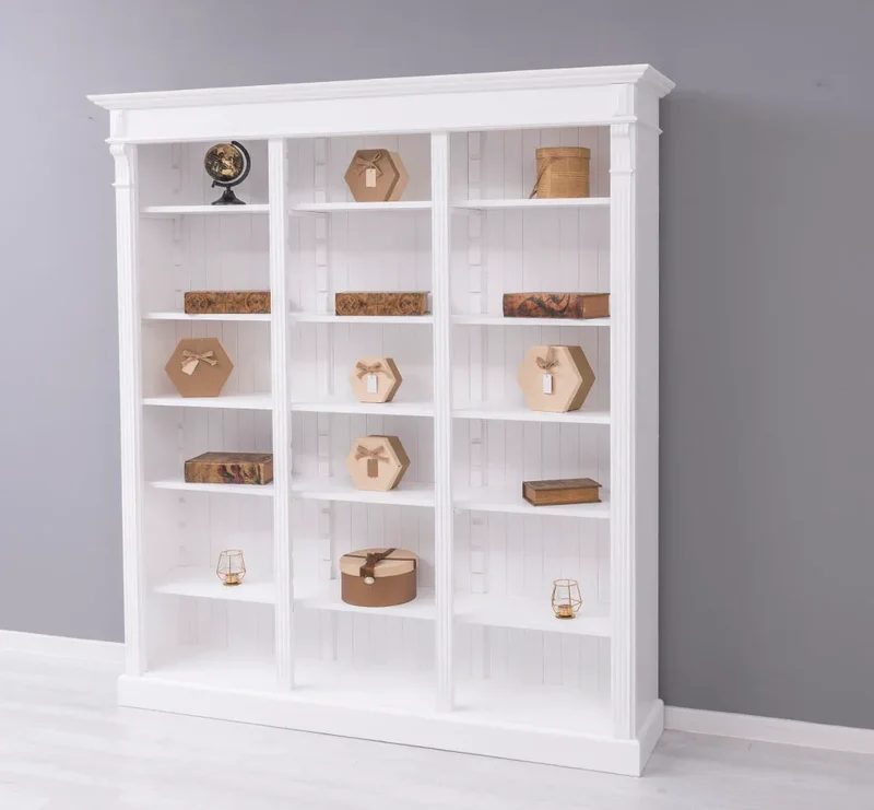 Großes Bücherregal aus Massivholz mit verzierter Kranzleiste | Regalwand in verschiedenen Farben
