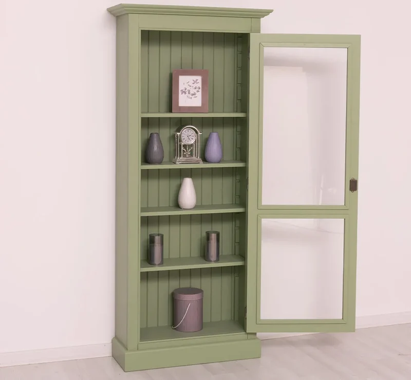Schmaler Vitrinenschrank aus Massivholz in verschiedenen Farben
