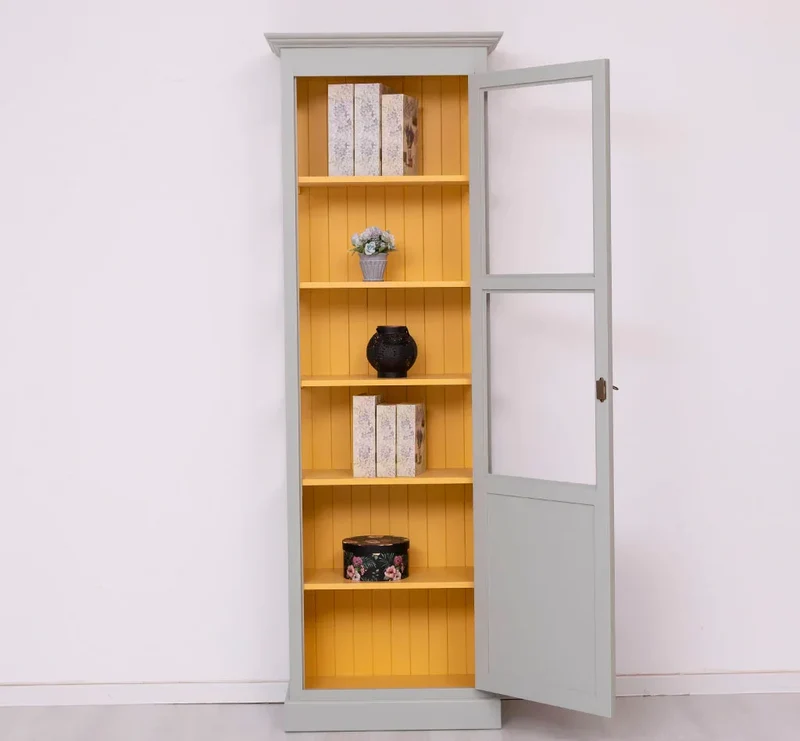 Vitrine aus Massivholz | Bücherregal mit großer Tür