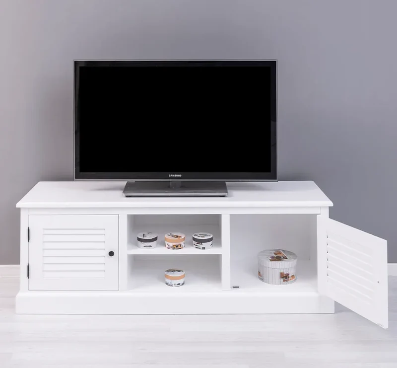 Landhaus TV-Board aus Massivholz mit Lamellentüren