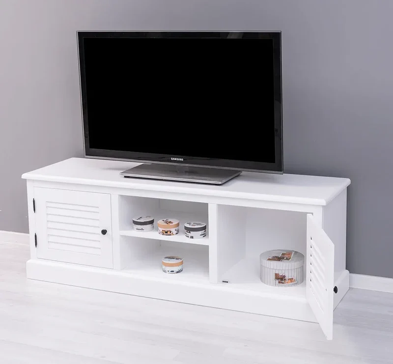 Landhaus TV-Board aus Massivholz mit Lamellentüren
