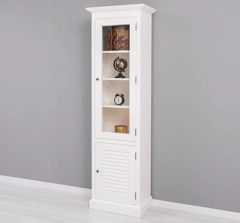 Schmaler Vitrinenschrank aus Massivholz mit Lamellentür