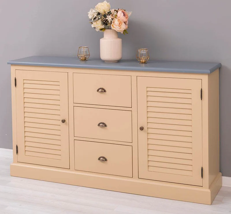 Kommode mit Lamellentüren | Sideboard aus Massivholz