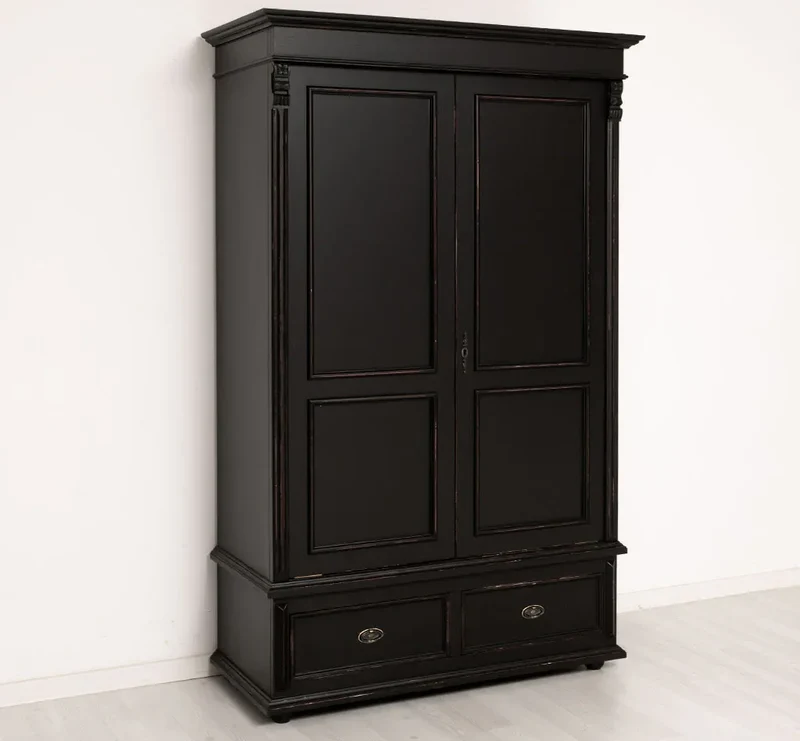 Kleiderschrank aus Massivholz mit zwei Schubladen