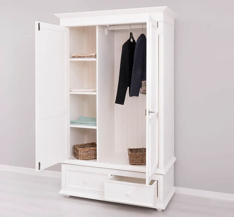 Kleiderschrank aus Massivholz mit zwei Schubladen