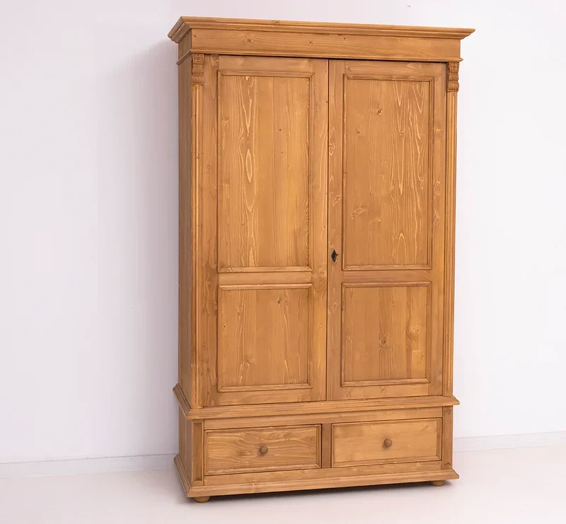 Kleiderschrank aus Massivholz mit zwei Schubladen
