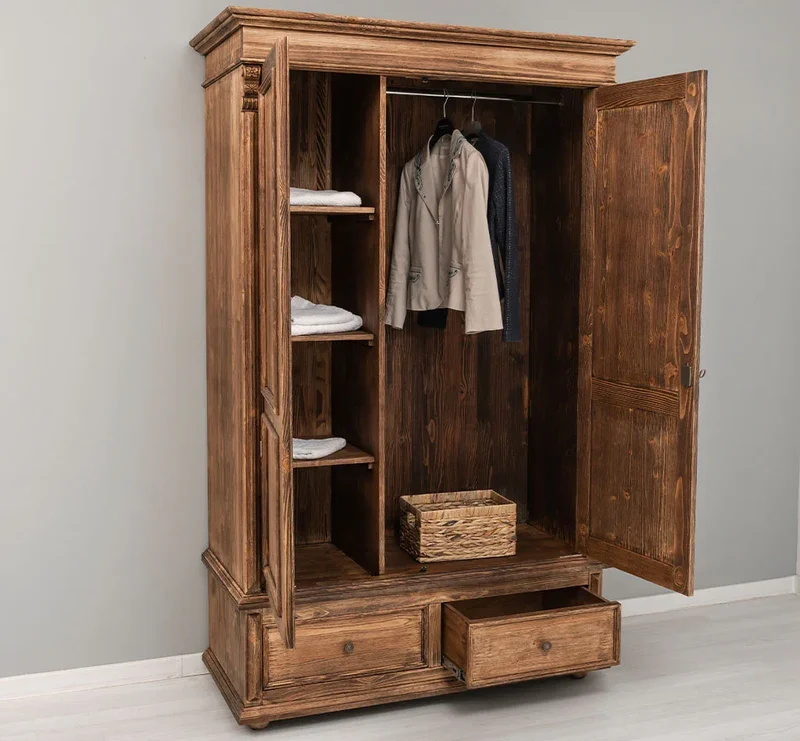 Kleiderschrank aus Massivholz mit zwei Schubladen